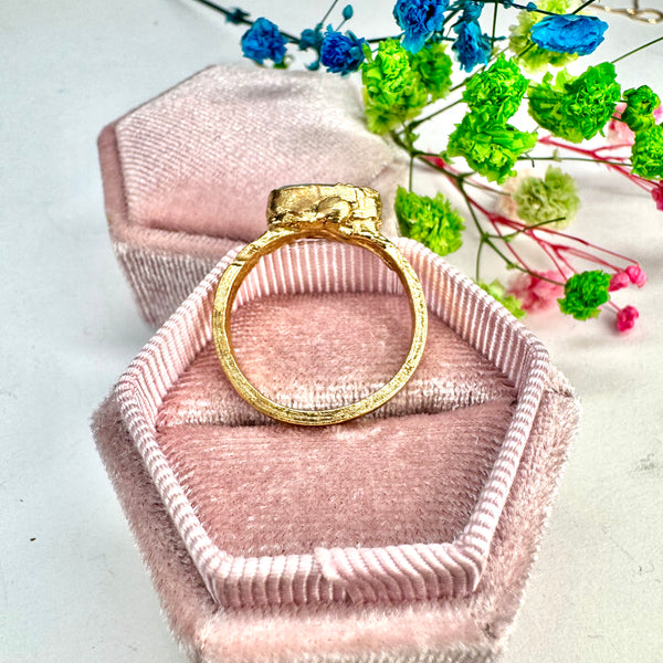 Ring mit australischem  Opal, Silber, Gold plattiert, Größe 59