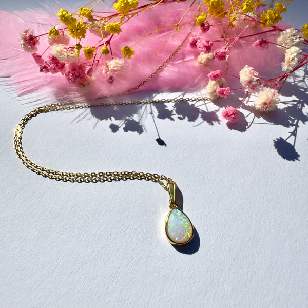 Kristall Opal Anhänger in Tropfenform, mit Kette, Silber925 + vergoldet