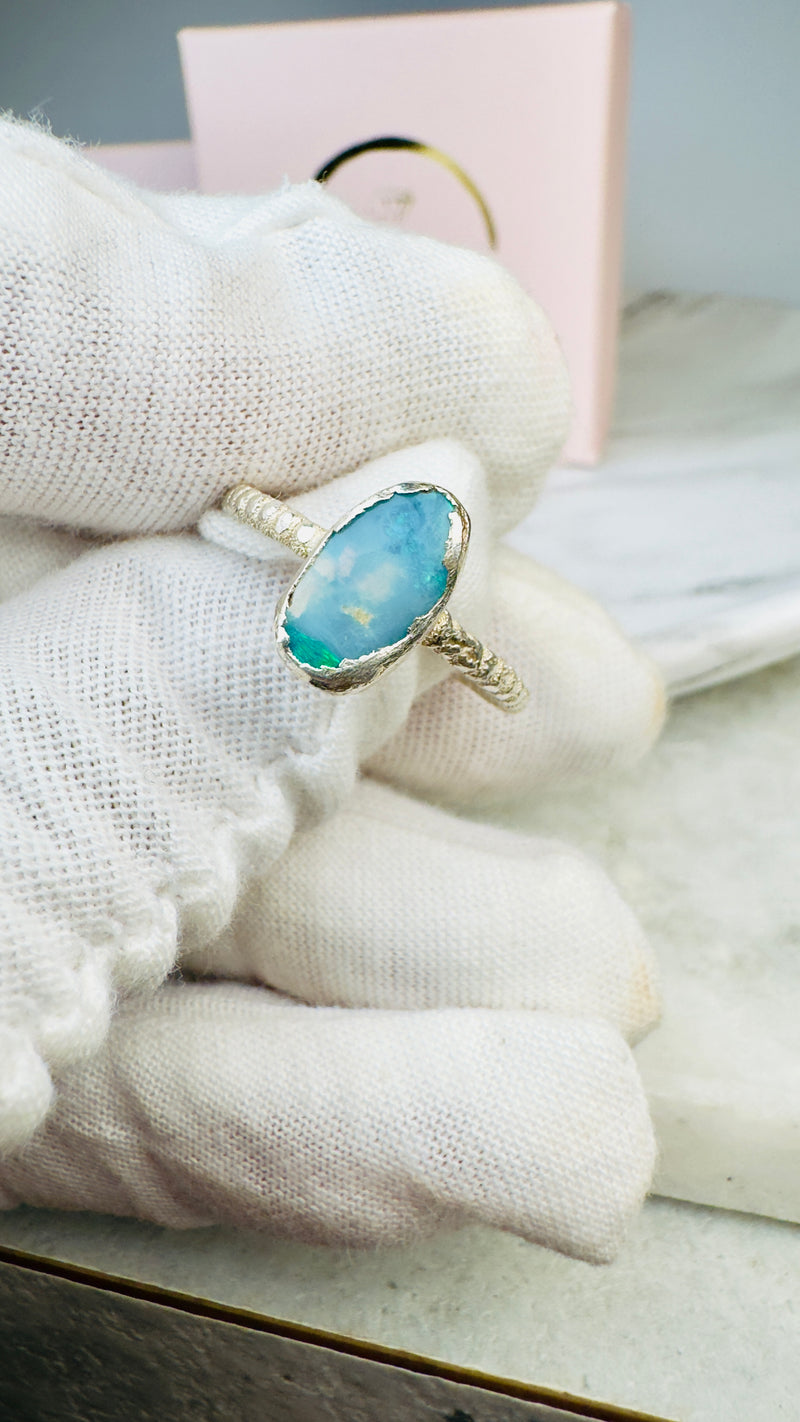 Ring with opals, silver, size 53