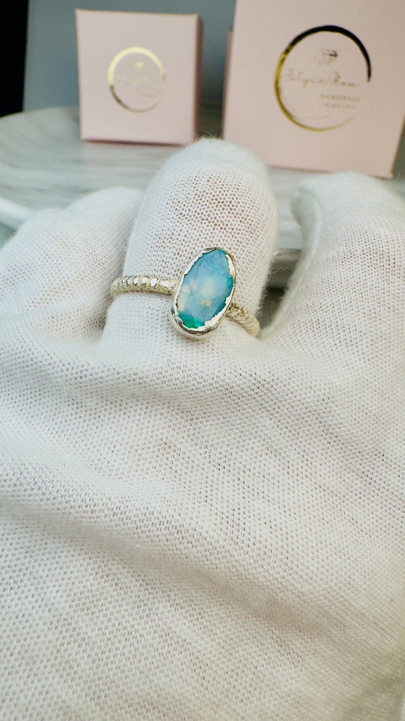 Ring with opals, silver, size 53